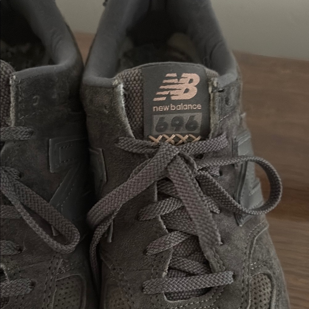 New Balance 696 Womens